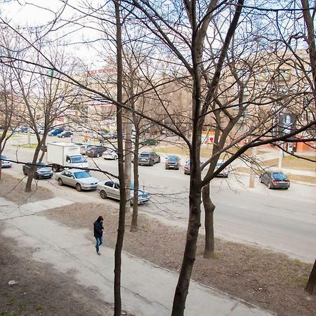 Zaporizhia Semi-Luxury Apt On 82 Nezalezhnoi Ukrаiny Street Near Intourist Hotel מראה חיצוני תמונה